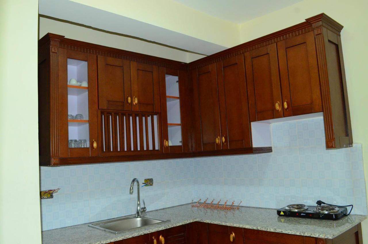 Abyssinia Guest House แอดดิสอาบาบา ภายนอก รูปภาพ
